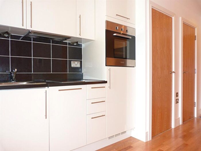 Studio To Rent In Indescon Court, Canary Wharf, E14