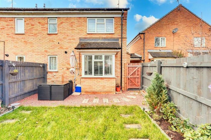 1 Bedroom Mews To Rent In Brambleside Court, Kettering, NN16