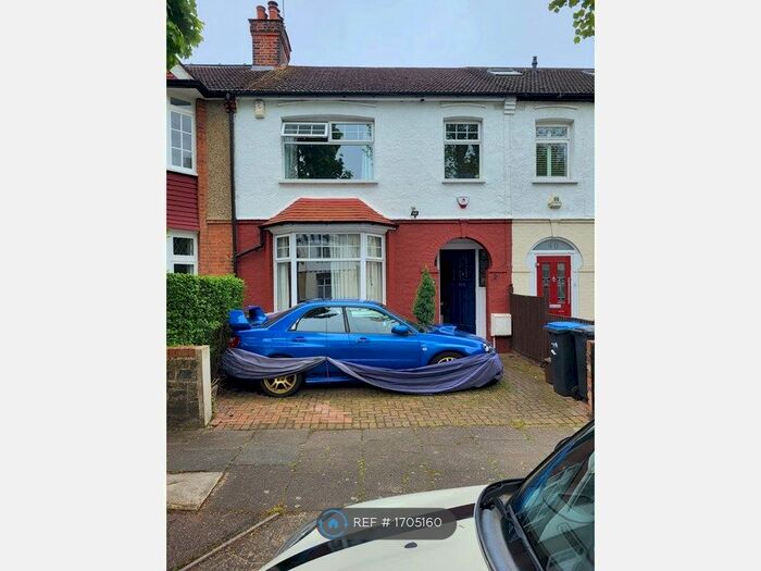 3 Bedroom Terraced House To Rent In Gardenia Road, Enfield, EN1