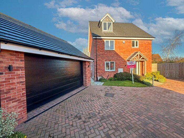 4 Bedroom Detached House For Sale In Lodge Close, Off Vicarage Lane, Long Bennington, NG23