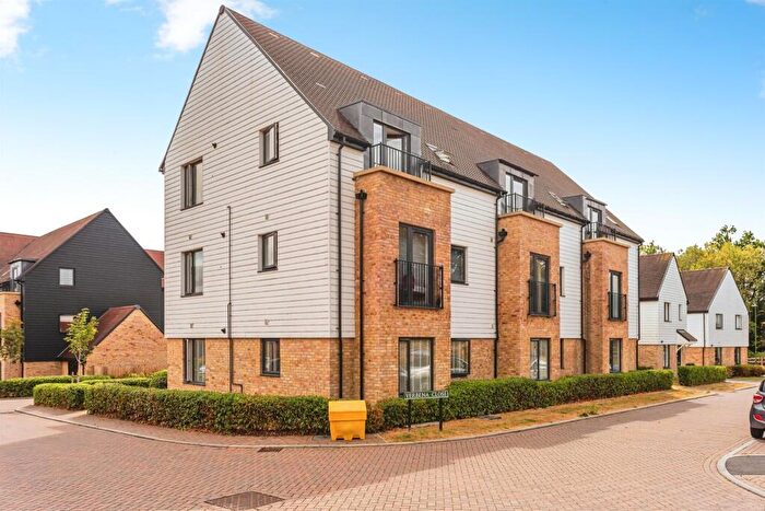 2 Bedroom Apartment For Sale In Blackberry Drive, Lindfield, Haywards Heath, RH16