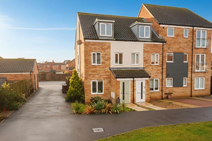 3 Bedroom End Of Terrace House For Sale In Briggs Mead, Wymondham, NR18