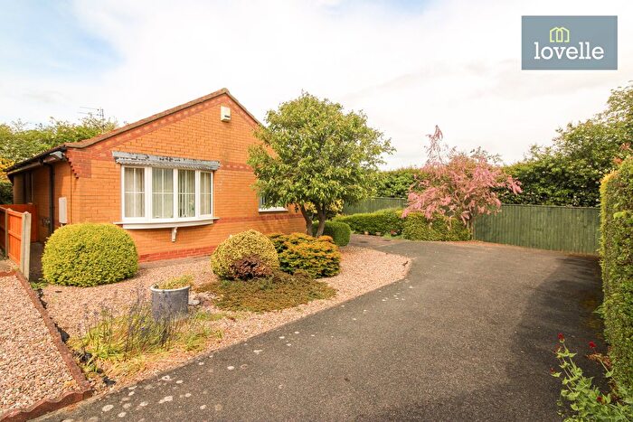 2 Bedroom Detached Bungalow For Sale In Kestrel Drive, Louth, LN11