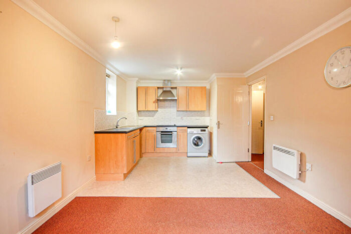 1 Bedroom Flat For Sale In Harescombe Drive, Grh (Gloucestershire Royal Hospital), Gloucester, GL1