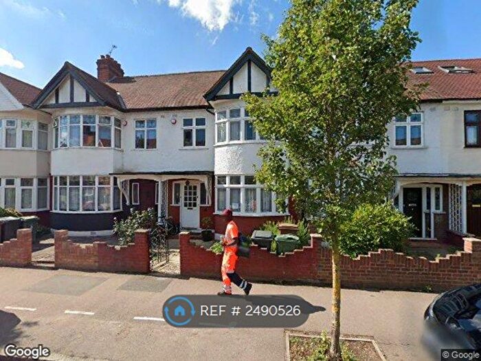 2 Bedroom Flat To Rent In London, London, E17