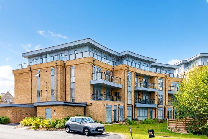 2 Bedroom Flat To Rent In Roman Way, Beckenham, BR3