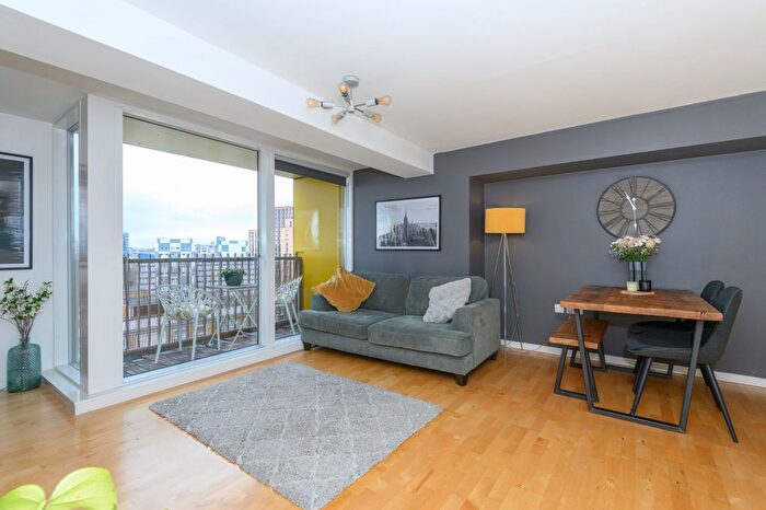 2 Bedroom Flat For Sale In Saxton, The Avenue, LS9