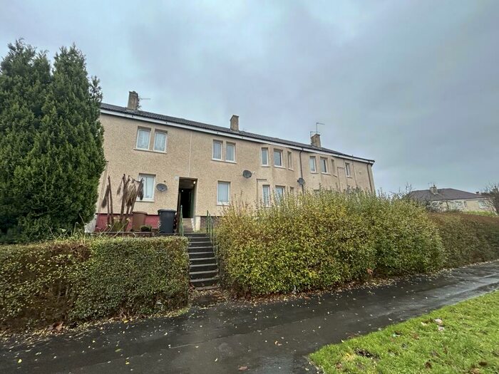 2 Bedroom Flat To Rent In Netherhill Road, Paisley, PA3