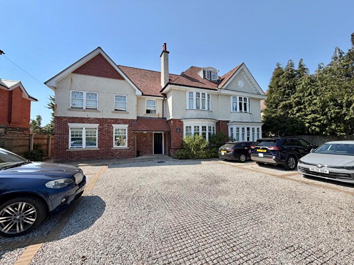 1 Bedroom Flat To Rent In Ascham Road, Bournemouth, Dorset, BH8