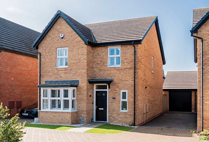 4 Bedroom Detached House For Sale In Pincords Lane, Cranfield, MK43