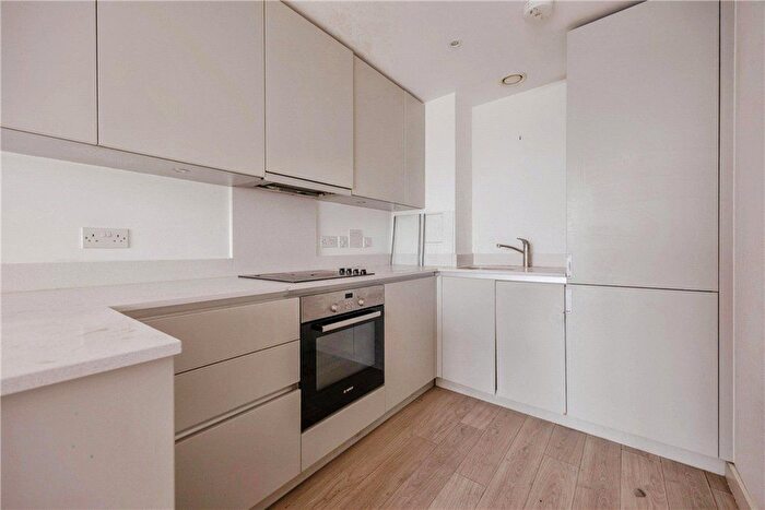 1 Bedroom Flat For Sale In Saffron Central Square, Croydon, CR0