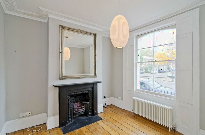 3 Bedroom Terraced House To Rent In St. Paul Street London, N1