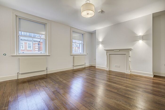 3 Bedroom Flat To Rent In Queen Anne Street, Marylebone, W1G