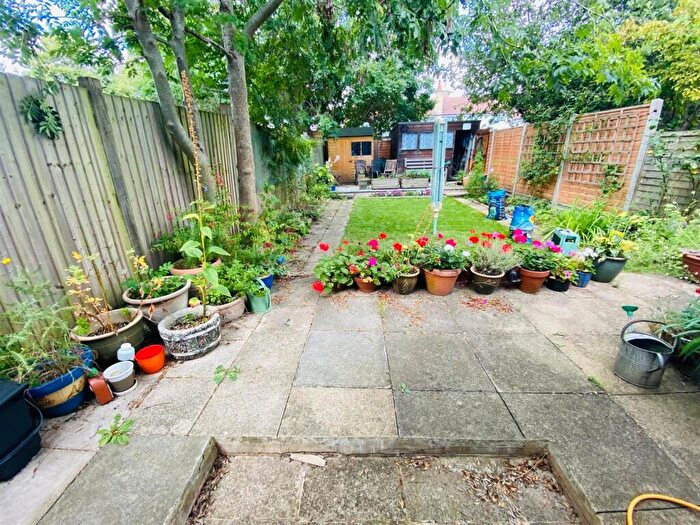 2 Bedroom Flat To Rent In Burgoyne Road, Norwood Junction, SE25