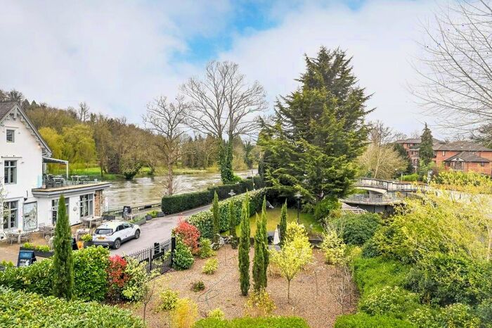 3 Bedroom Flat To Rent In Boulters Lock Island, Maidenhead, SL6