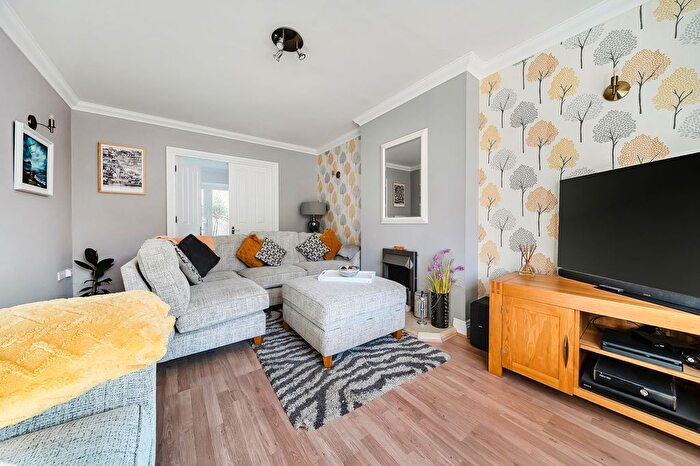 5 Bedroom Semi-Detached House For Sale In Hylands Close, Northiam, TN31