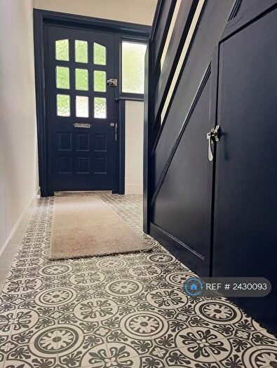 3 Bedroom Semi-Detached House To Rent In Portslade, Portslade, BN41