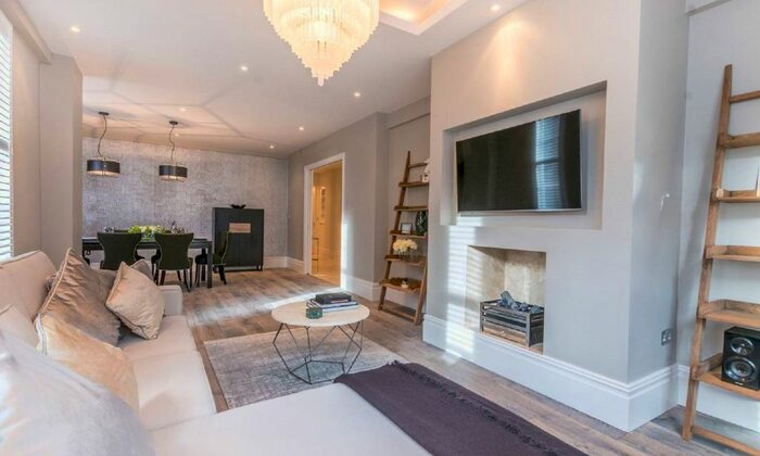 2 Bedroom Flat To Rent In Nottingham Place, London, W1U