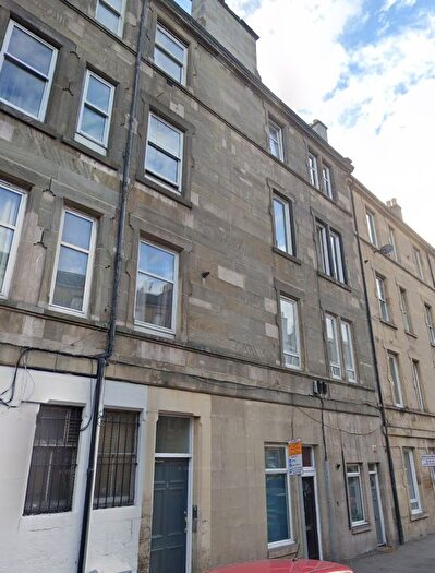 1 Bedroom Flat To Rent In Wardlaw Place, Edinburgh, EH11