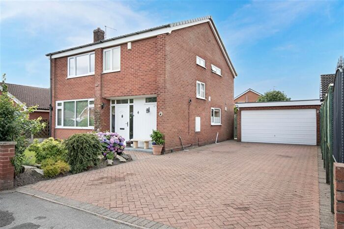 4 Bedroom Detached House For Sale In Maple Drive, Elkesley, Retford, Nottinghamshire, DN22