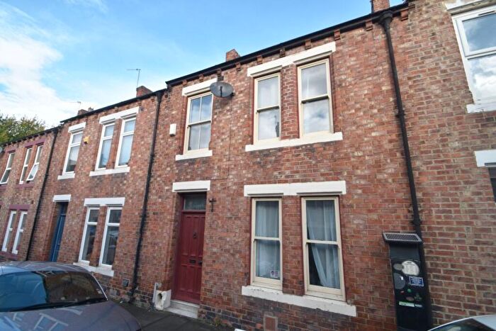 6 Bedroom House To Rent In East Atherton Street -, DH1