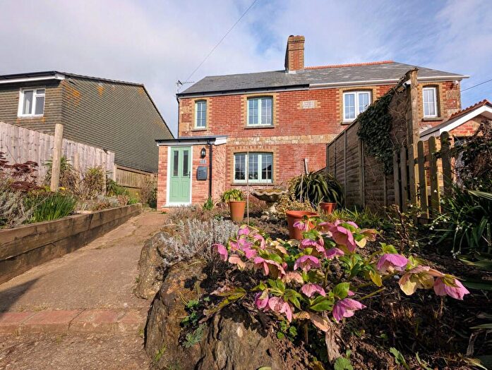 2 Bedroom Cottage For Sale In Main Road, Thorley, Yarmouth, PO41