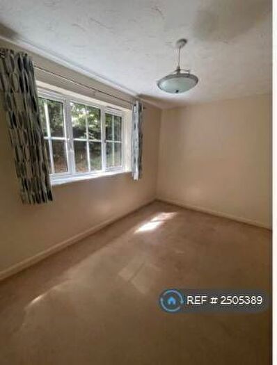 1 Bedroom Flat To Rent In Summers Lodge, Letchworth Garden City, SG6