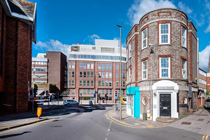 2 Bedroom Flat For Sale In Woodbridge Chambers, Guildford, GU1