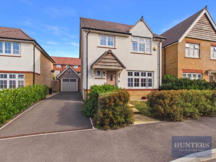 4 Bedroom Detached House For Sale In Honeysuckle Avenue, Leckhampton/Shurdingtom, GL53