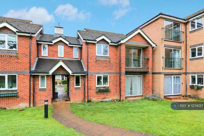 2 Bedroom Flat To Rent In All Saints Avenue, Maidenhead, SL6