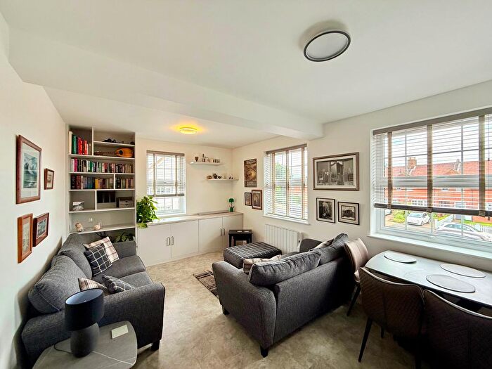 1 Bedroom Flat To Rent In Beacon House, High Road West, Felixstowe, IP11