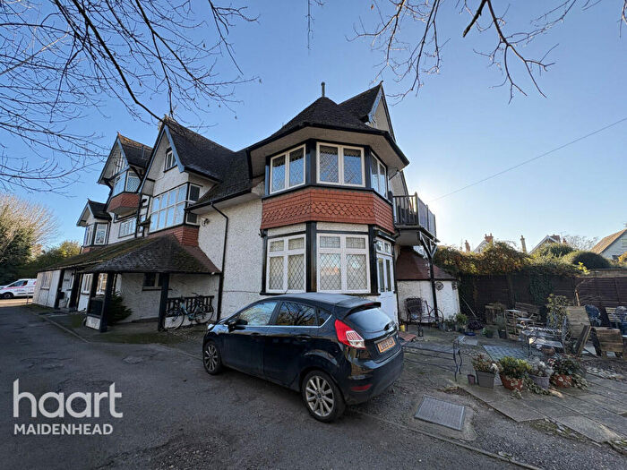 1 Bedroom Flat For Sale In Bath Road, Maidenhead, SL6