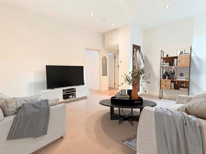 2 Bedroom Flat To Rent In St. Johns Wood, , London, NW8