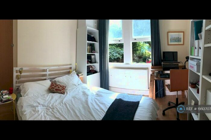 1 Bedroom Flat To Rent In Norcott Rd, London, N16