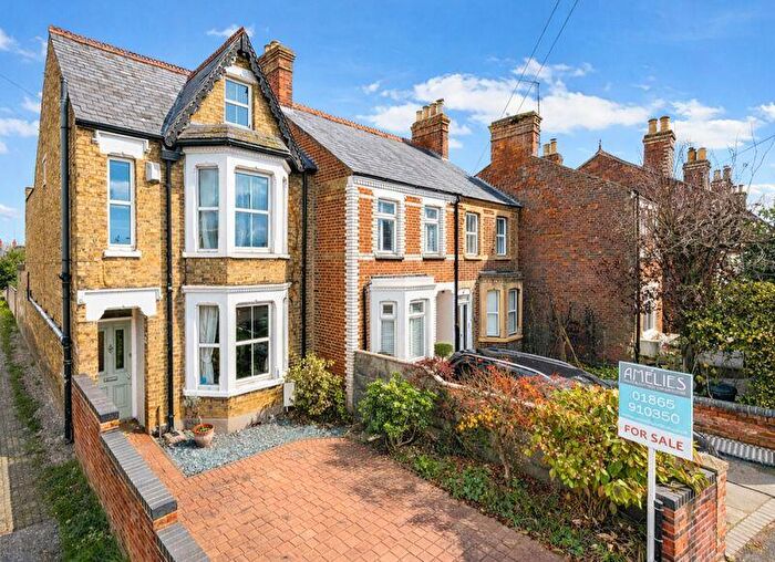 4 Bedroom End Of Terrace House For Sale In Oxford Road, Oxford, OX4