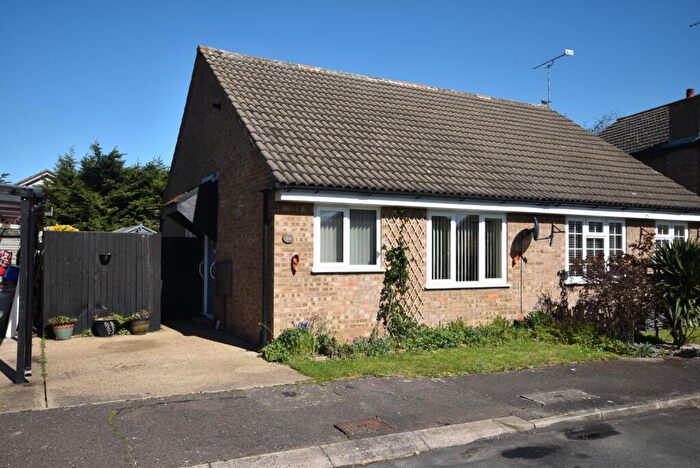 2 Bedroom Semi-Detached Bungalow For Sale In Mayland Close, Heybridge, CM9