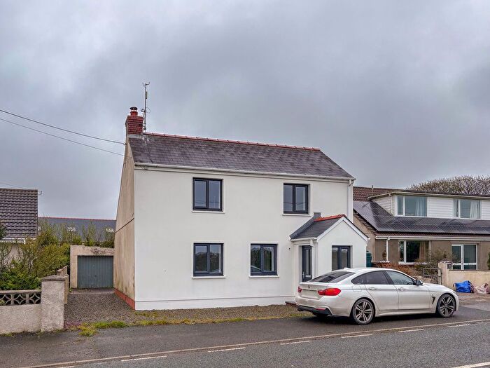 4 Bedroom Detached House For Sale In Houghton, Milford Haven, SA73