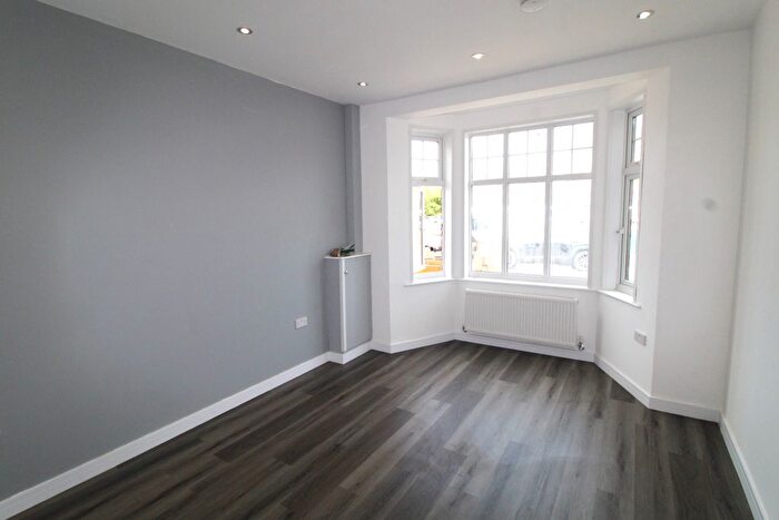 1 Bedroom Maisonette To Rent In Uxbridge Road, Hayes, UB4