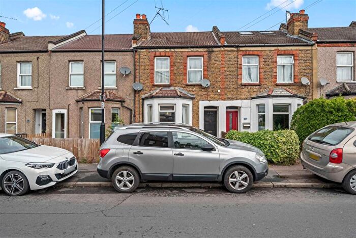 1 Bedroom Property For Sale In Northwood Road, Thornton Heath, CR7