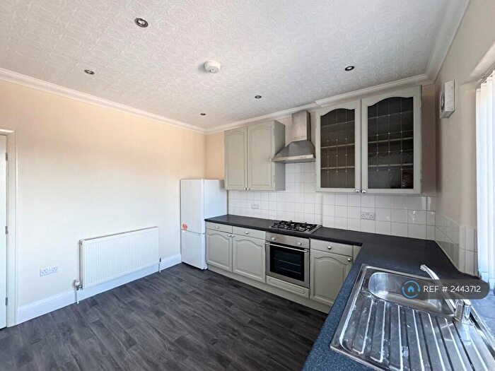 2 Bedroom Flat To Rent In Liverpool Road, Southport, PR8