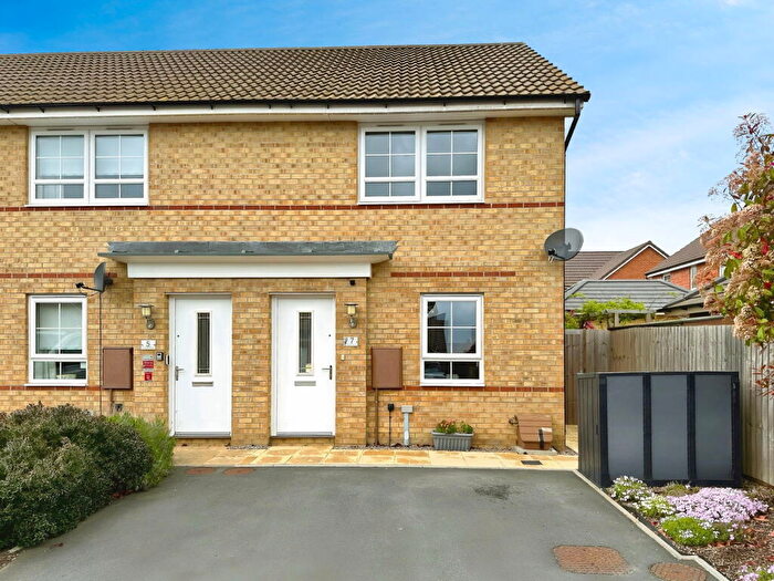 2 Bedroom End Of Terrace House For Sale In Hereford Square, Bourne, Lincolnshire, PE10