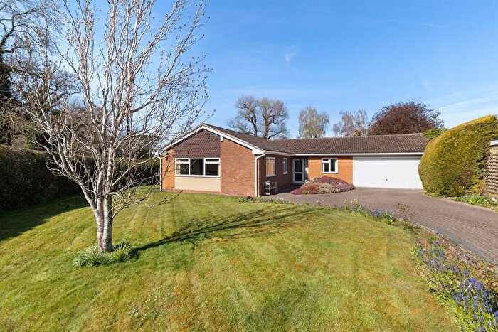 4 Bedroom Bungalow For Sale In Holmleigh, Knightwick Road, Alfrick, Worcester, WR6