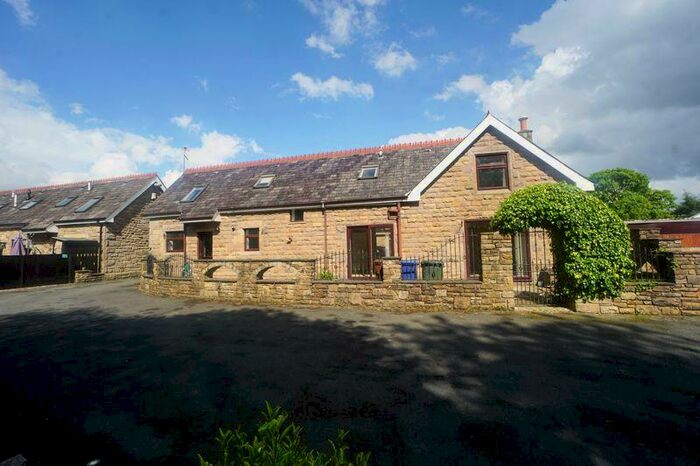 3 Bedroom Semi-Detached House To Rent In Anderton Court, Anderton, BL6