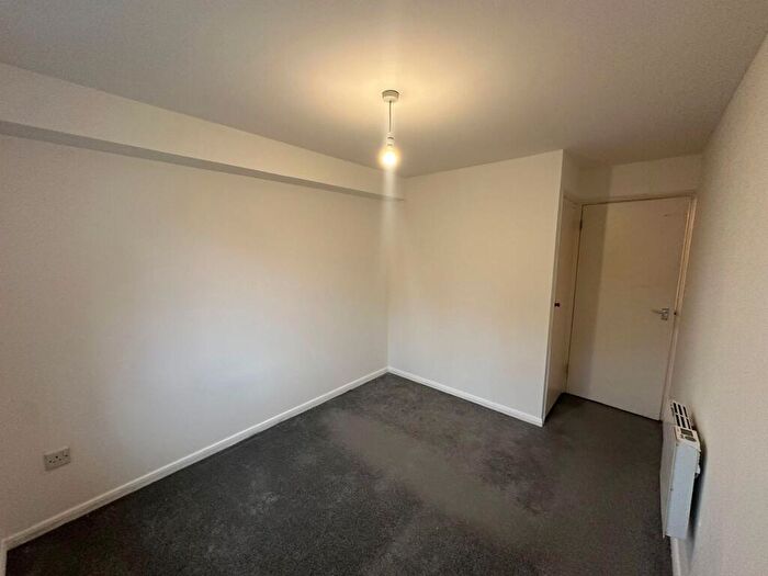 1 Bedroom Flat To Rent In Express Drive, Ilford, IG3