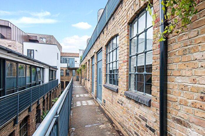 1 Bedroom Flat To Rent In Mare Street, London Fields, E8