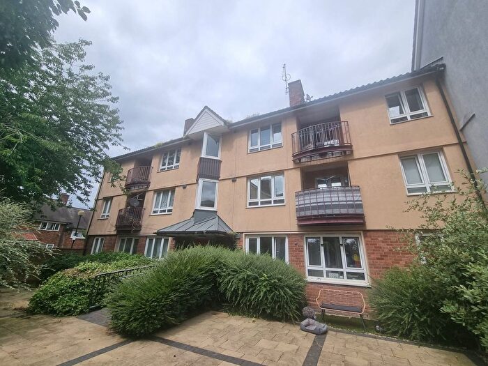 3 Bedroom Flat For Sale In Essington Street, City Centre, B16