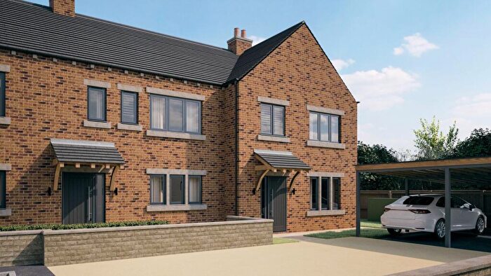 4 Bedroom Semi-Detached House For Sale In The Hampshire - Dreslintone Close, Dighlington, BD11