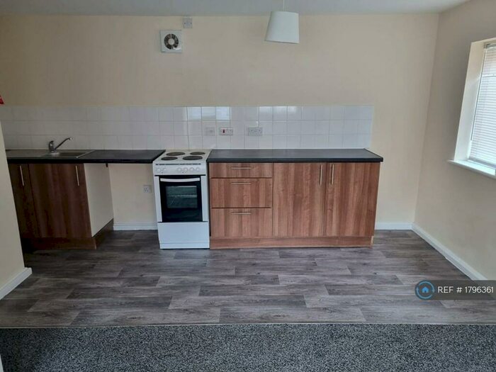 1 Bedroom Flat To Rent In May Court, Nottingham, NG5