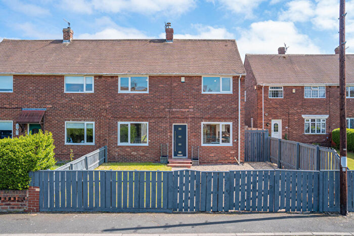 3 Bedroom Semi-Detached House For Sale In Cole Gardens, Wardley, Felling, Gateshead, NE10
