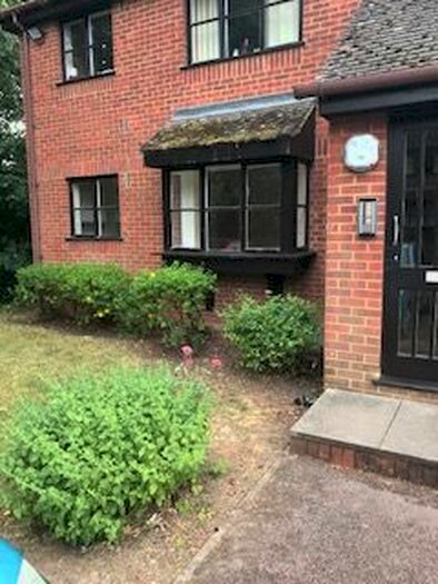 1 Bedroom Studio To Rent In Cranbrook, Woburn Sands, Milton Keynes MK17